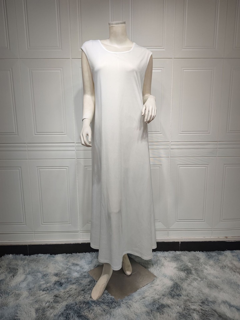 A women's abaya made of shiny silk and satin, featuring a beautiful and attractive modern design 