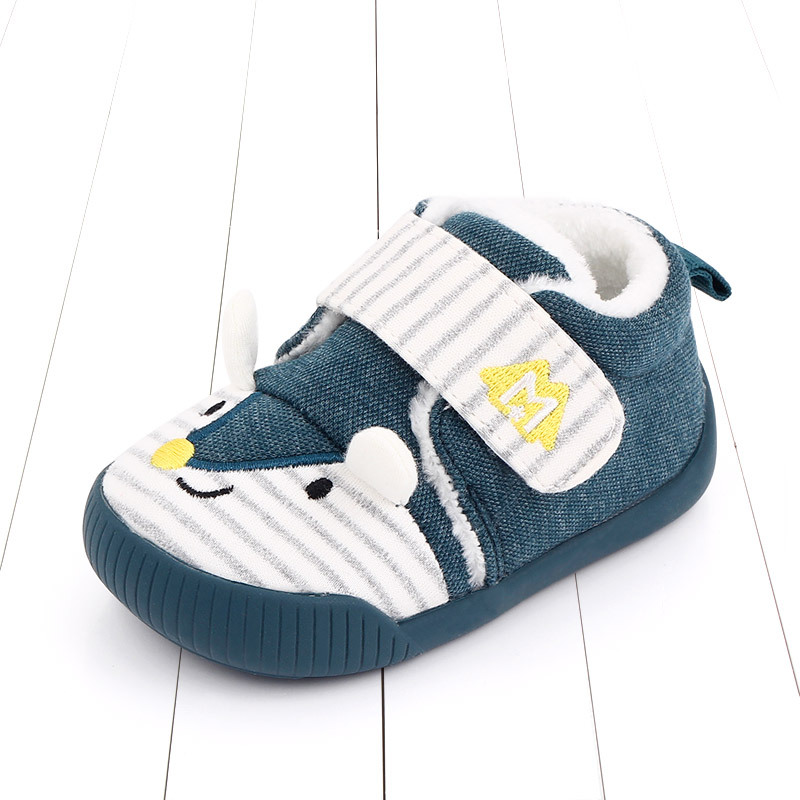 Warm toddler shoes