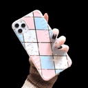 غلاف هاتف بإبداع خياطة مع تصميم ماسي