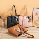 Large Capacity Women's Tote Bag with Elegant Diamond Plaid Design, Portable Style