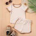 Children's stylish two-piece set – featuring a modern design with contrasting colors for a vibrant and standout look