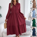Loose dress with long sleeves and elegant ruffles, featuring a lapel collar for a comfortable casual look