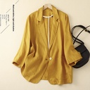 Casual blazer in solid color made of a cotton-linen blend with three-quarter sleeves