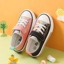 Girls’ casual canvas shoes with a colorful, breathable design