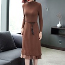 Long-sleeved knitted sweater